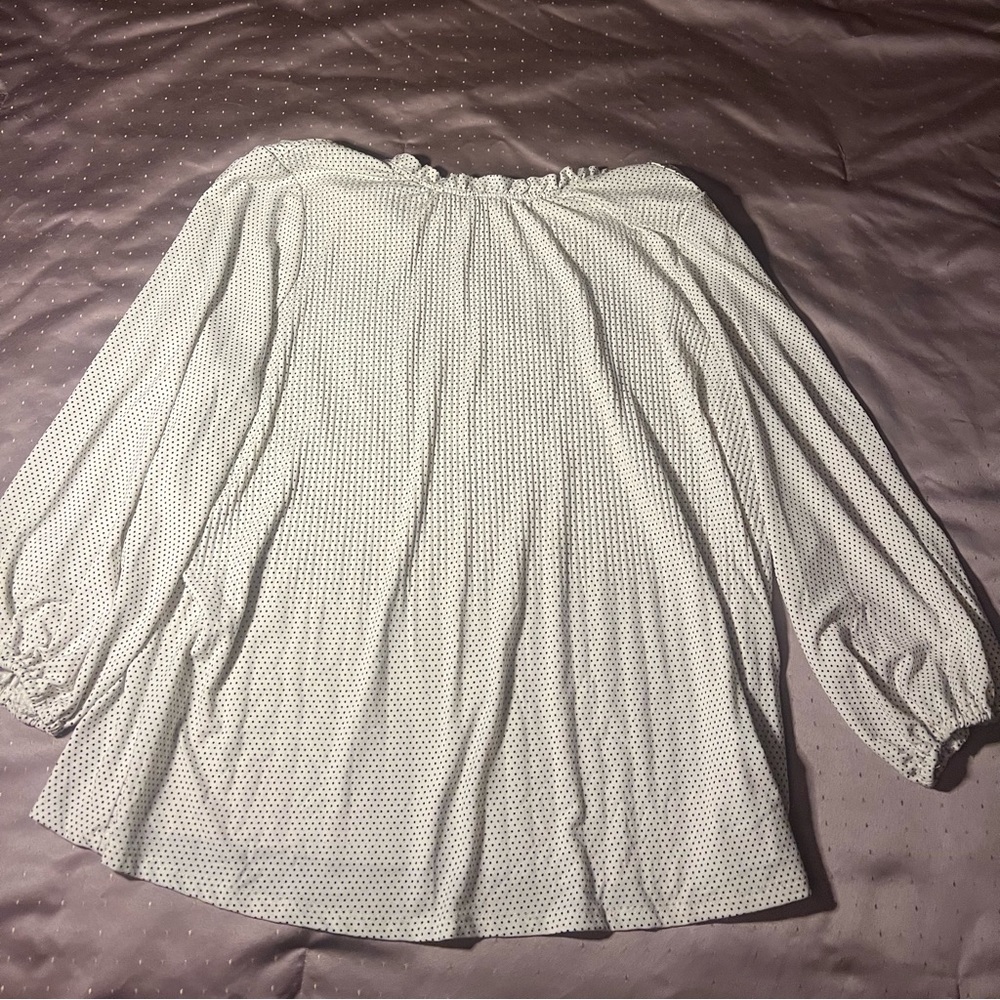 Adrianna Papell women’s size XL white and black polka dot blouse
